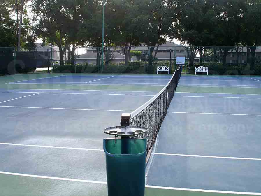 WALDEN OAKS Tennis Courts